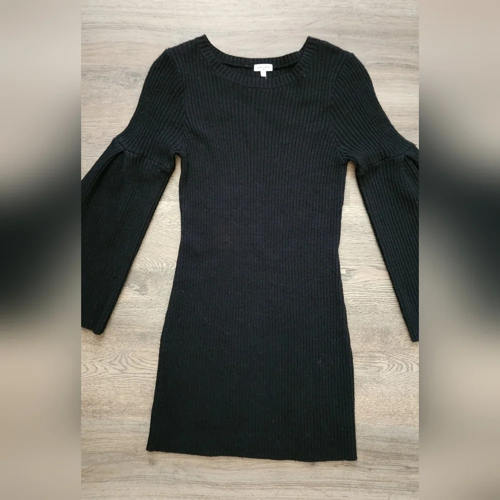 SPLENDID DRESS